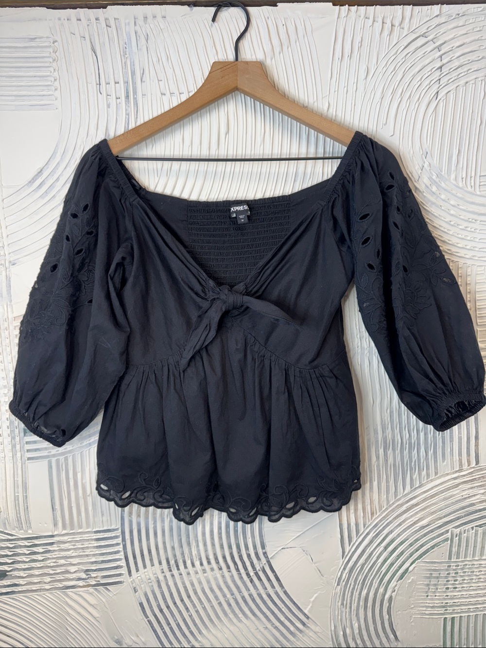 Express Black Eyelet Tie-Front Peasant Blouse N0646